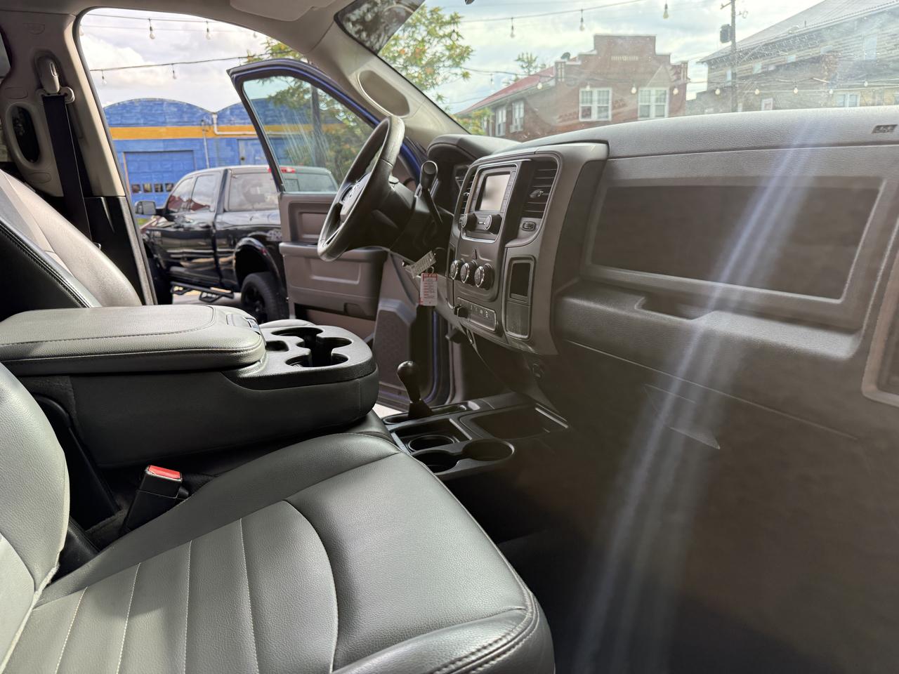 RAM 2500 Tradesman Crew Cab SWB 4WD 2018