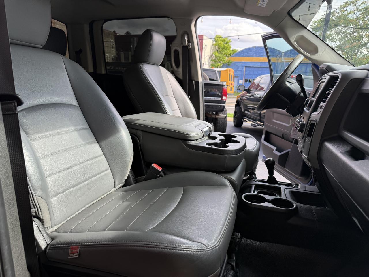 RAM 2500 Tradesman Crew Cab SWB 4WD 2018