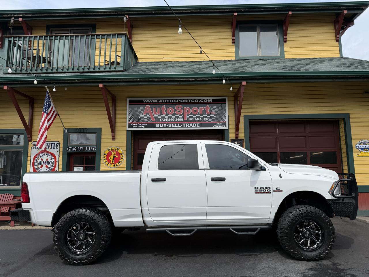 RAM 2500 Tradesman Crew Cab SWB 4WD 2016