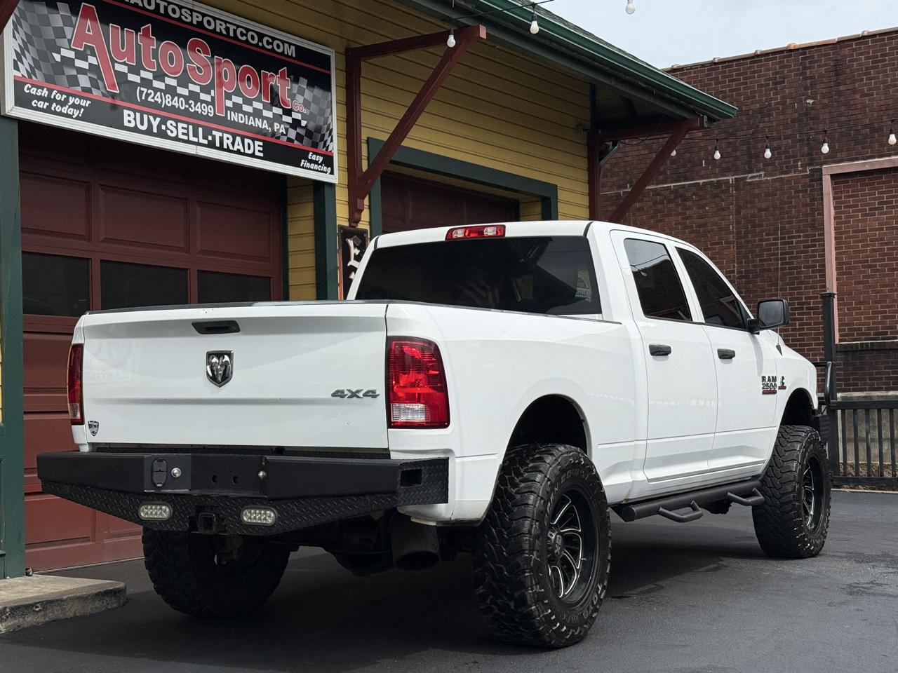 RAM 2500 Tradesman Crew Cab SWB 4WD 2016