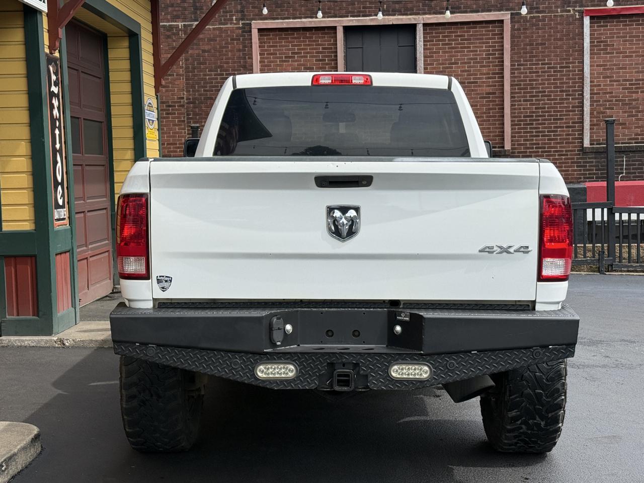 RAM 2500 Tradesman Crew Cab SWB 4WD 2016