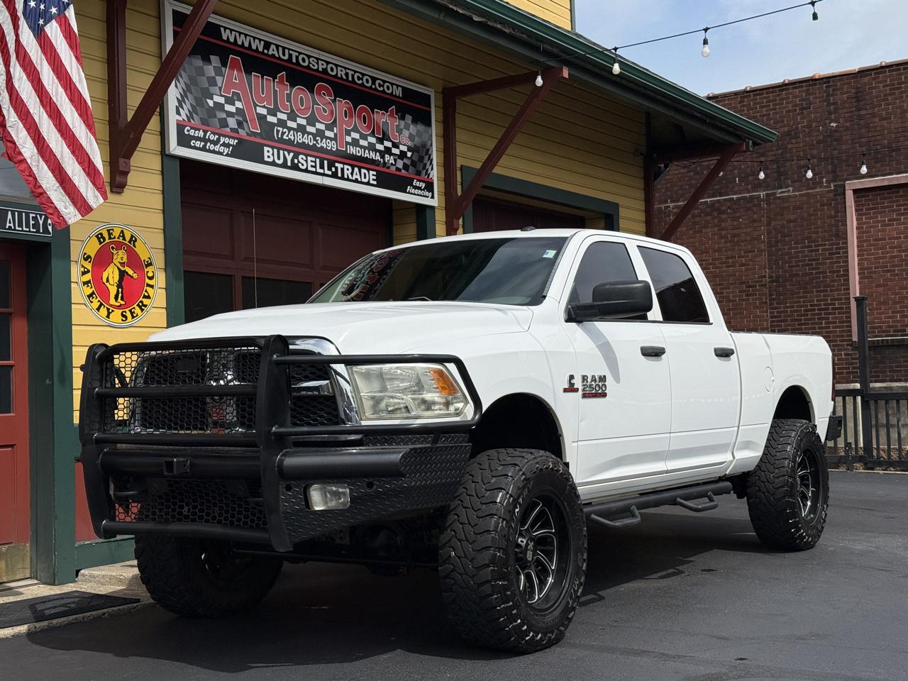 RAM 2500 Tradesman Crew Cab SWB 4WD 2016