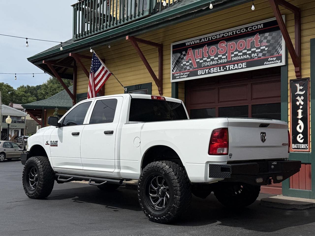 RAM 2500 Tradesman Crew Cab SWB 4WD 2016