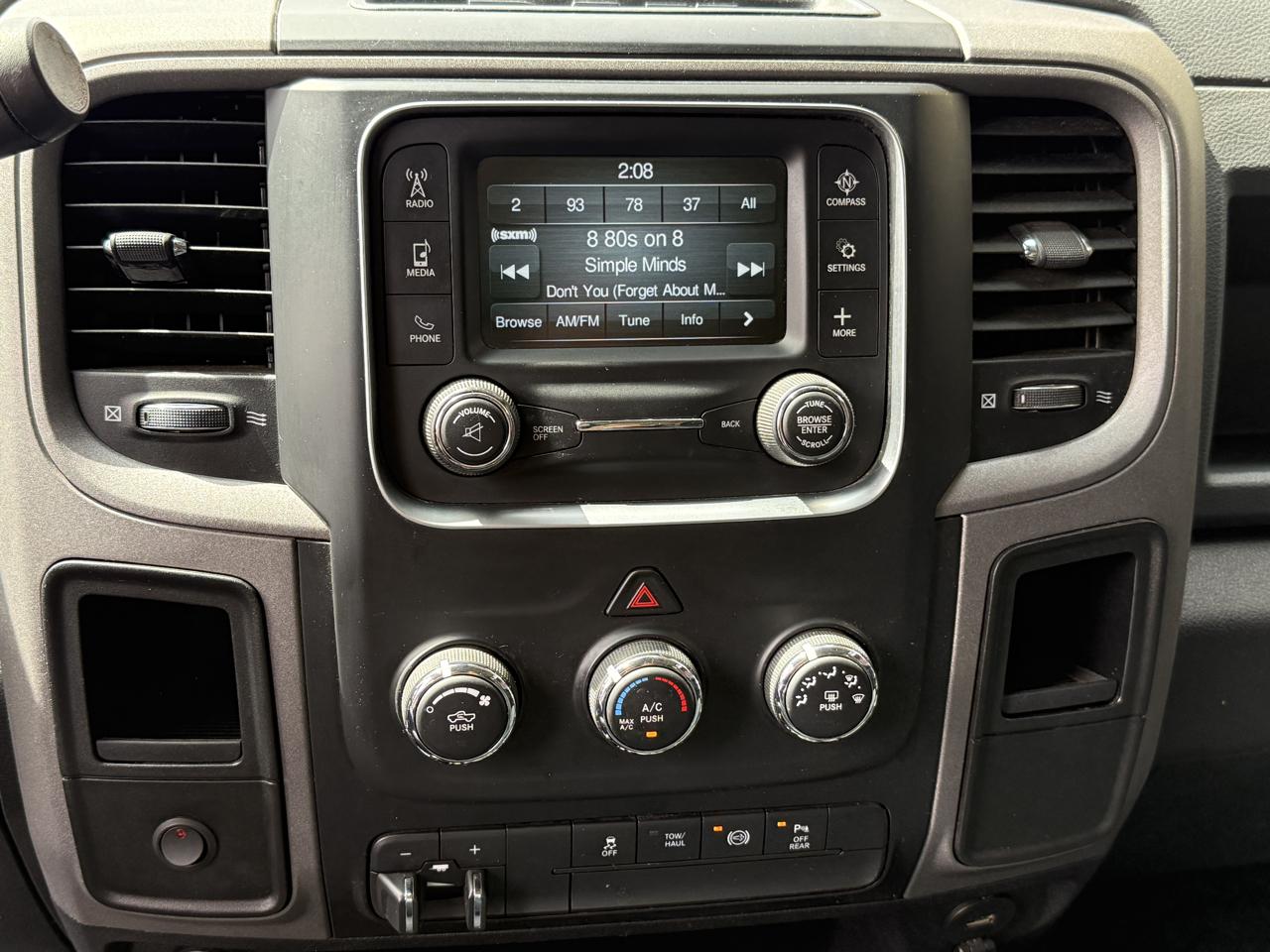 RAM 2500 Tradesman Crew Cab SWB 4WD 2016