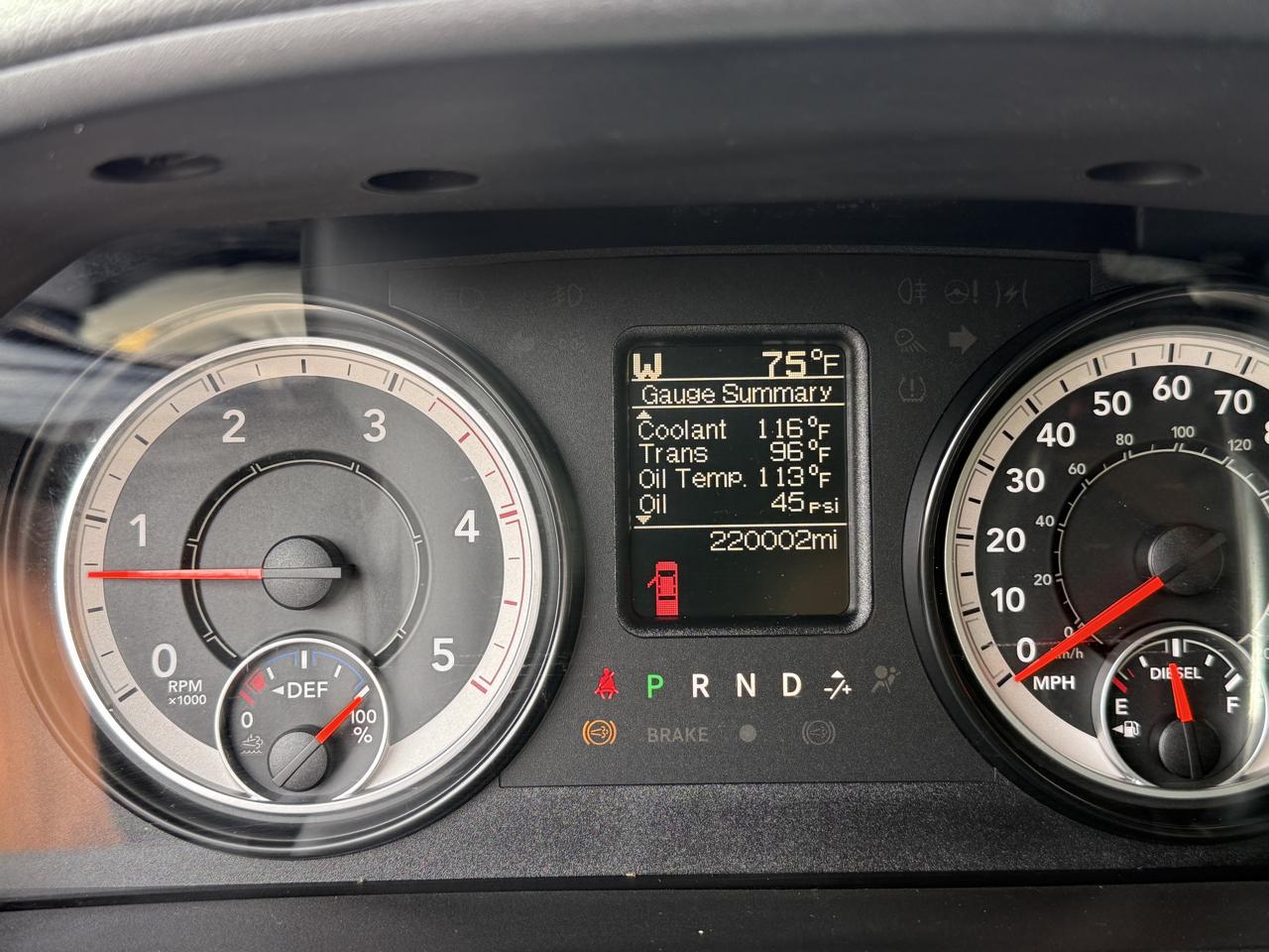 RAM 2500 Tradesman Crew Cab SWB 4WD 2016