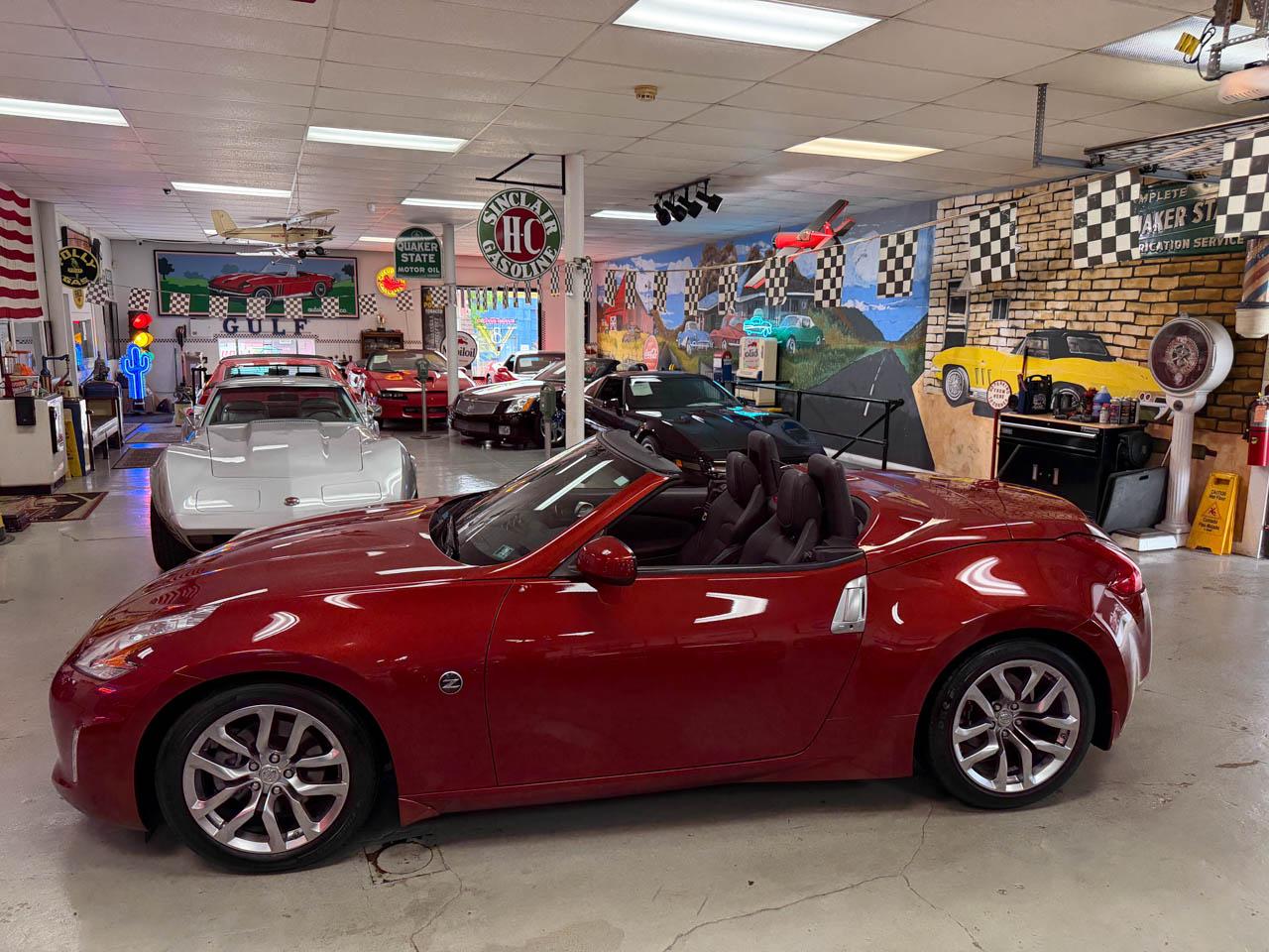 Nissan Z 370Z Touring Roadster 2013