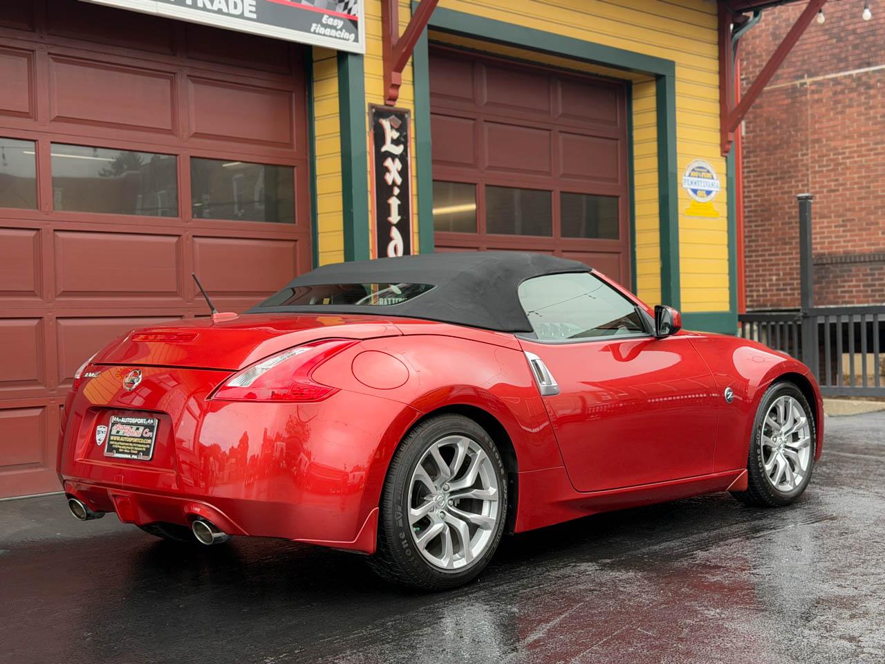 Nissan Z 370Z Touring Roadster 2013