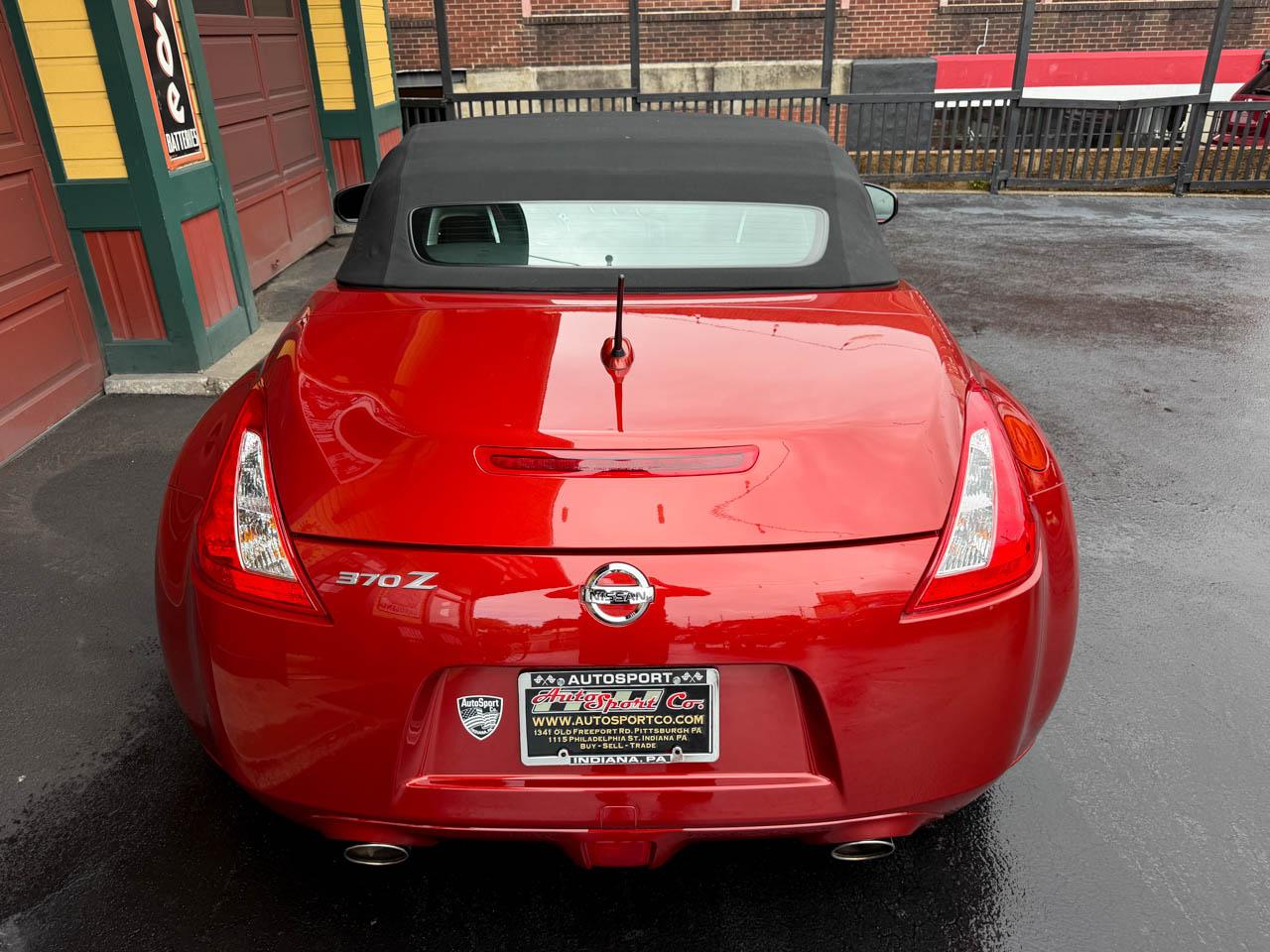 Nissan Z 370Z Touring Roadster 2013