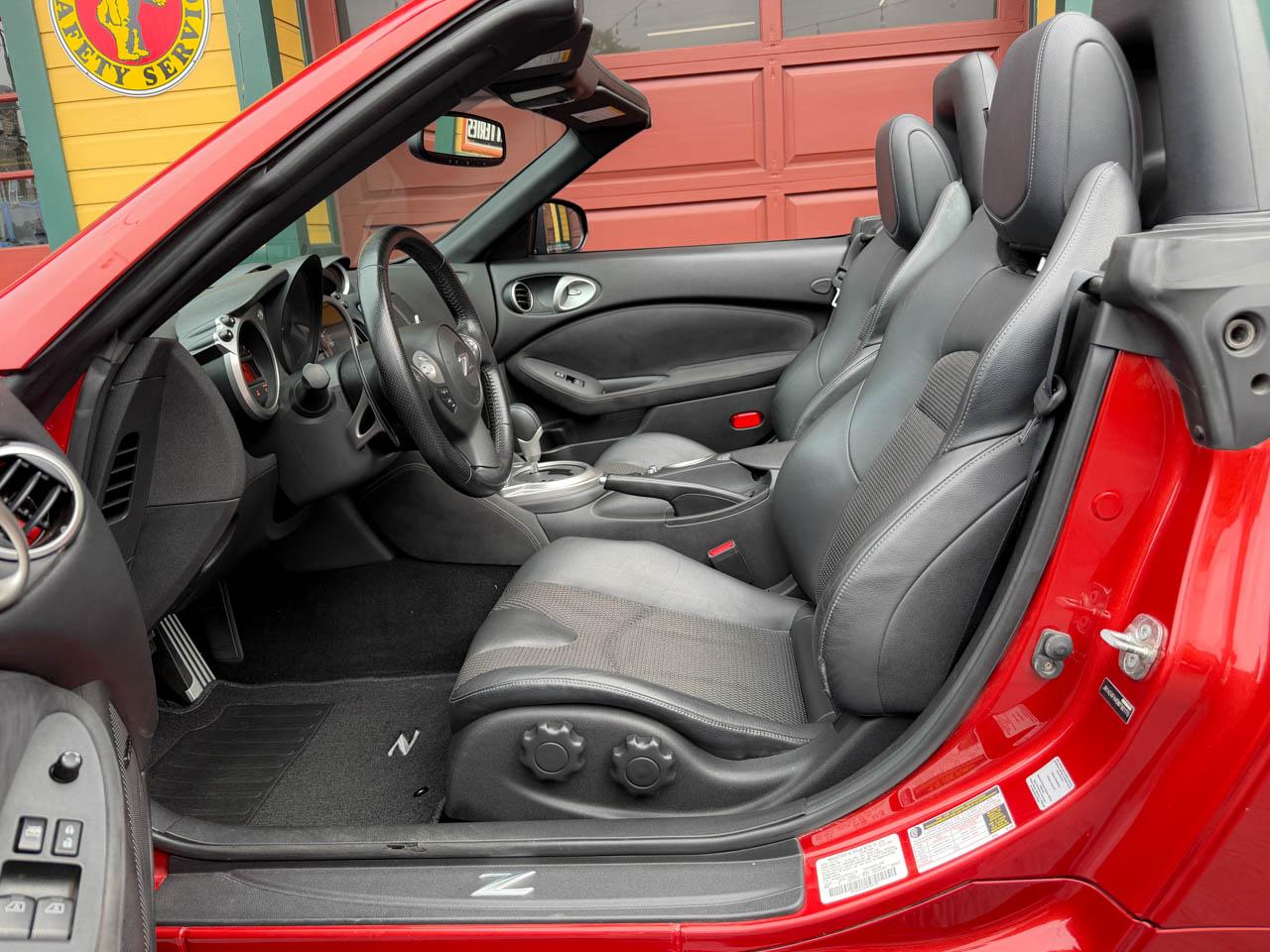 Nissan Z 370Z Touring Roadster 2013