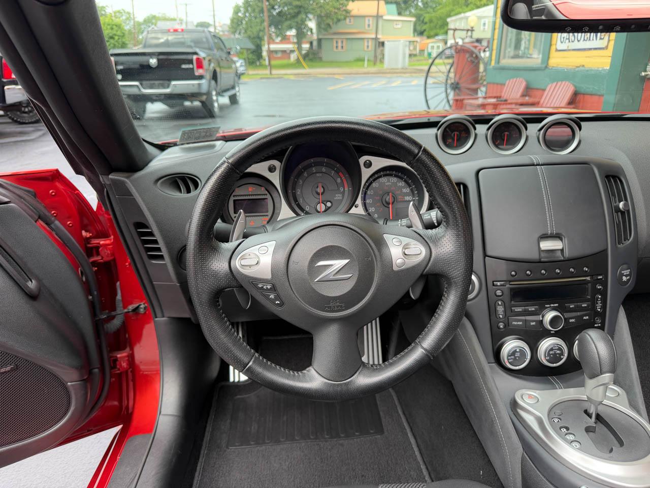 Nissan Z 370Z Touring Roadster 2013