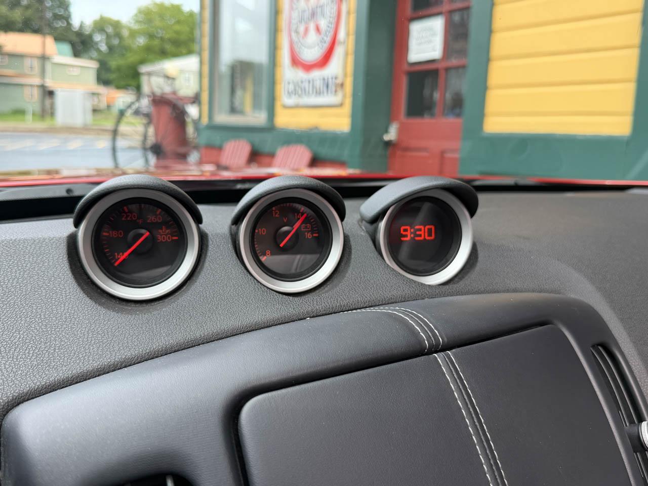 Nissan Z 370Z Touring Roadster 2013