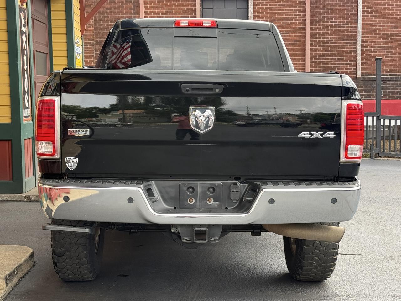 RAM 2500 Laramie Mega Cab 4WD 2015
