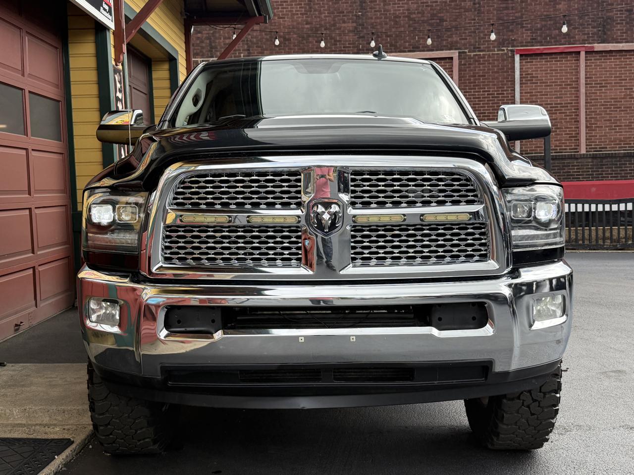 RAM 2500 Laramie Mega Cab 4WD 2015