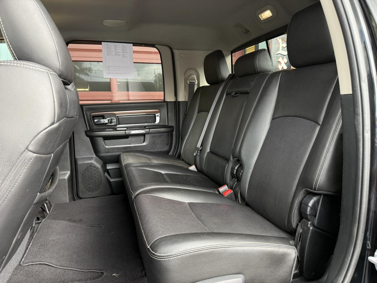 RAM 2500 Laramie Mega Cab 4WD 2015