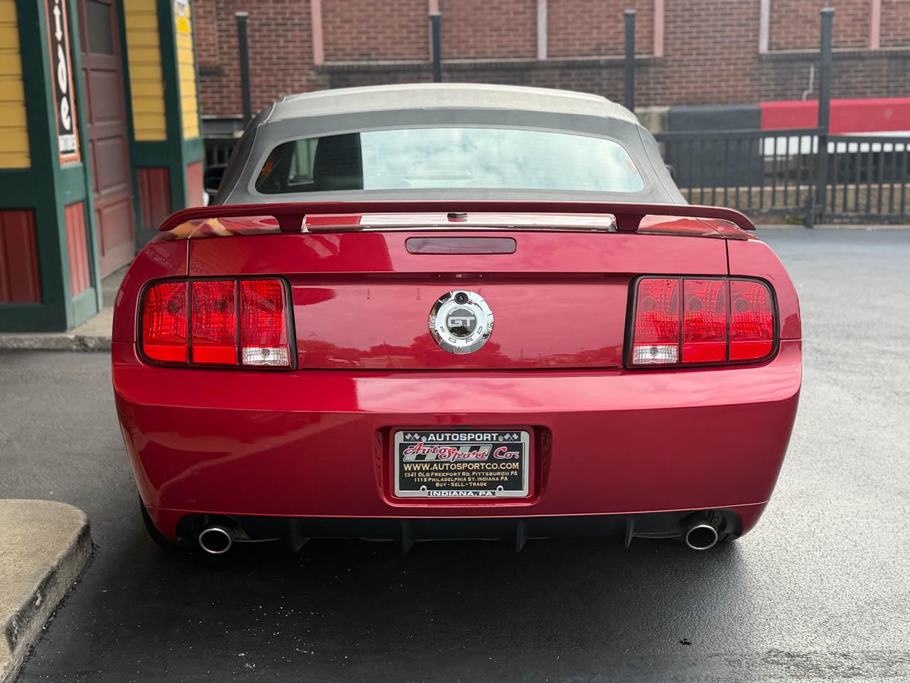 Ford Mustang  2007