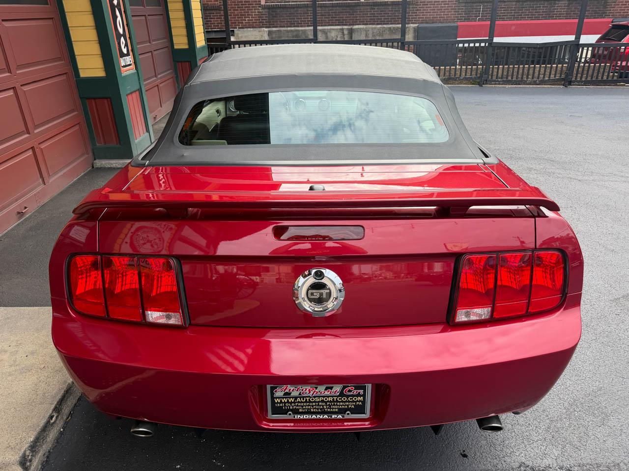 Ford Mustang  2007