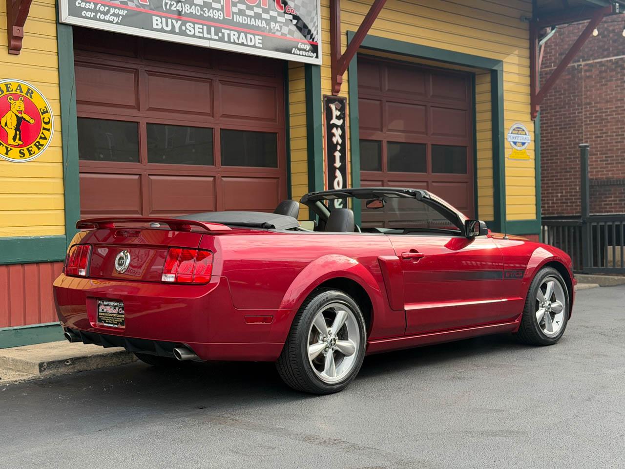 Ford Mustang  2007