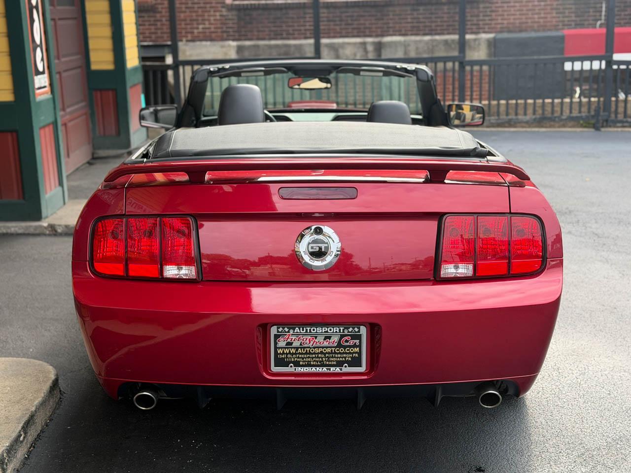 Ford Mustang  2007