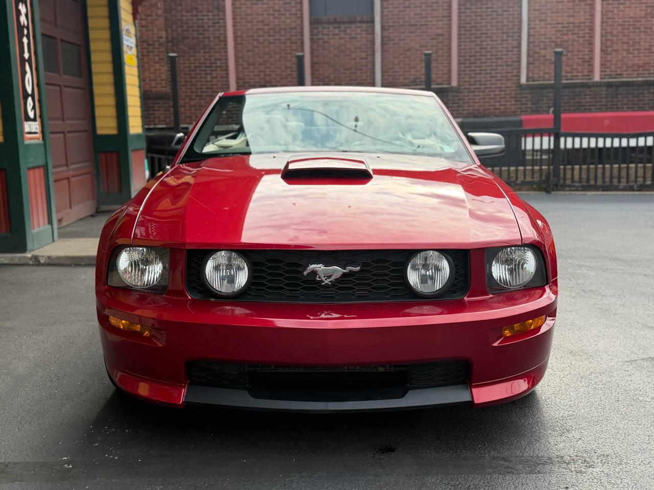 Ford Mustang  2007