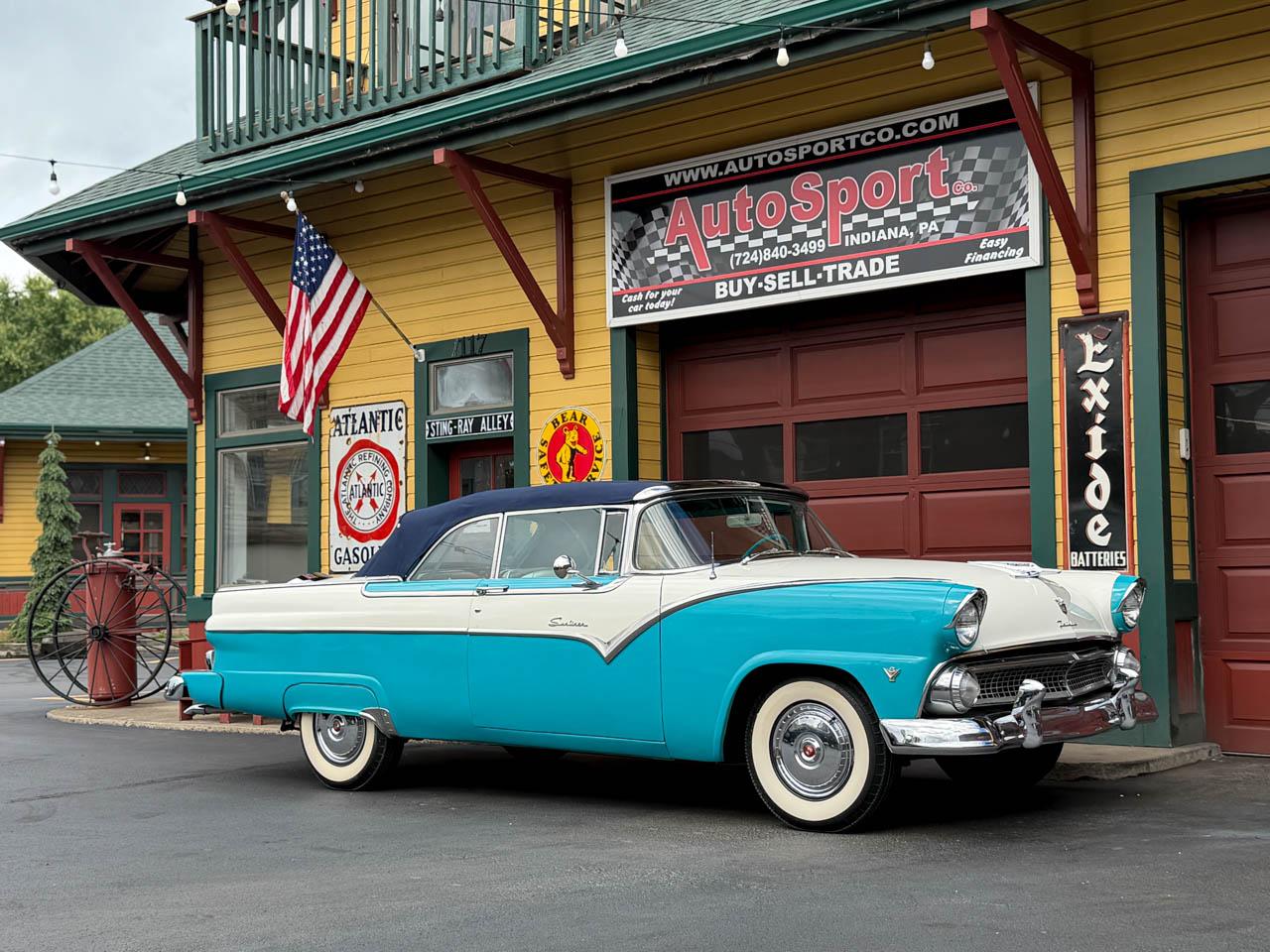 Ford Fairlane Sunliner Convertible  1955