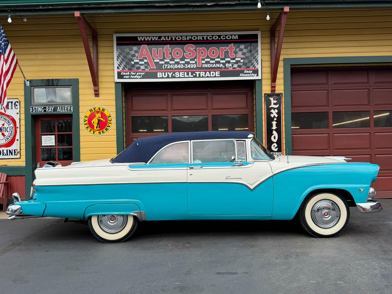 Ford Fairlane Sunliner Convertible  1955