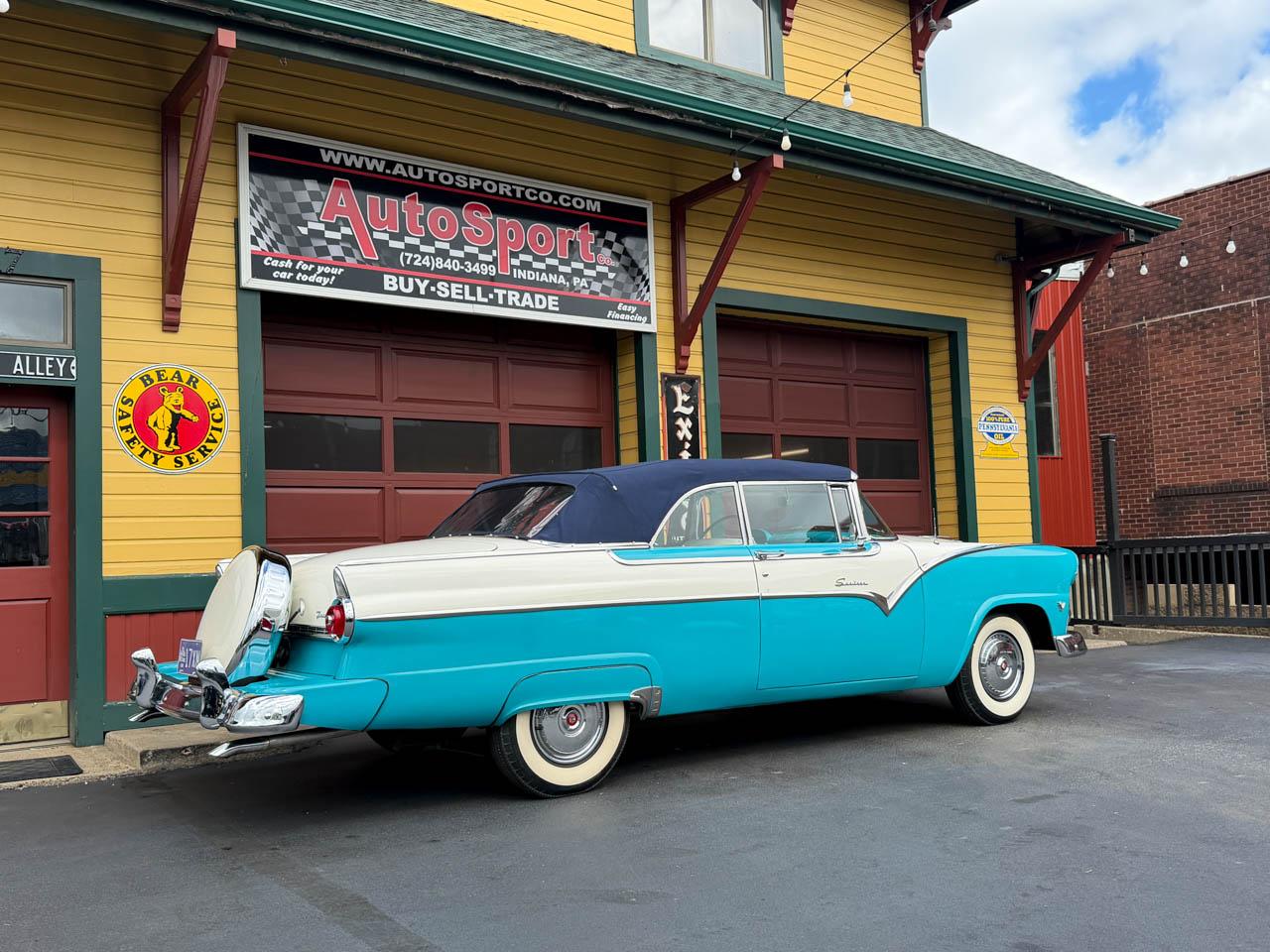 Ford Fairlane Sunliner Convertible  1955