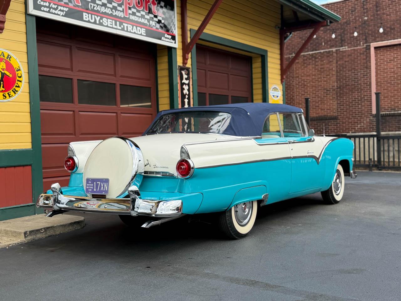 Ford Fairlane Sunliner Convertible  1955
