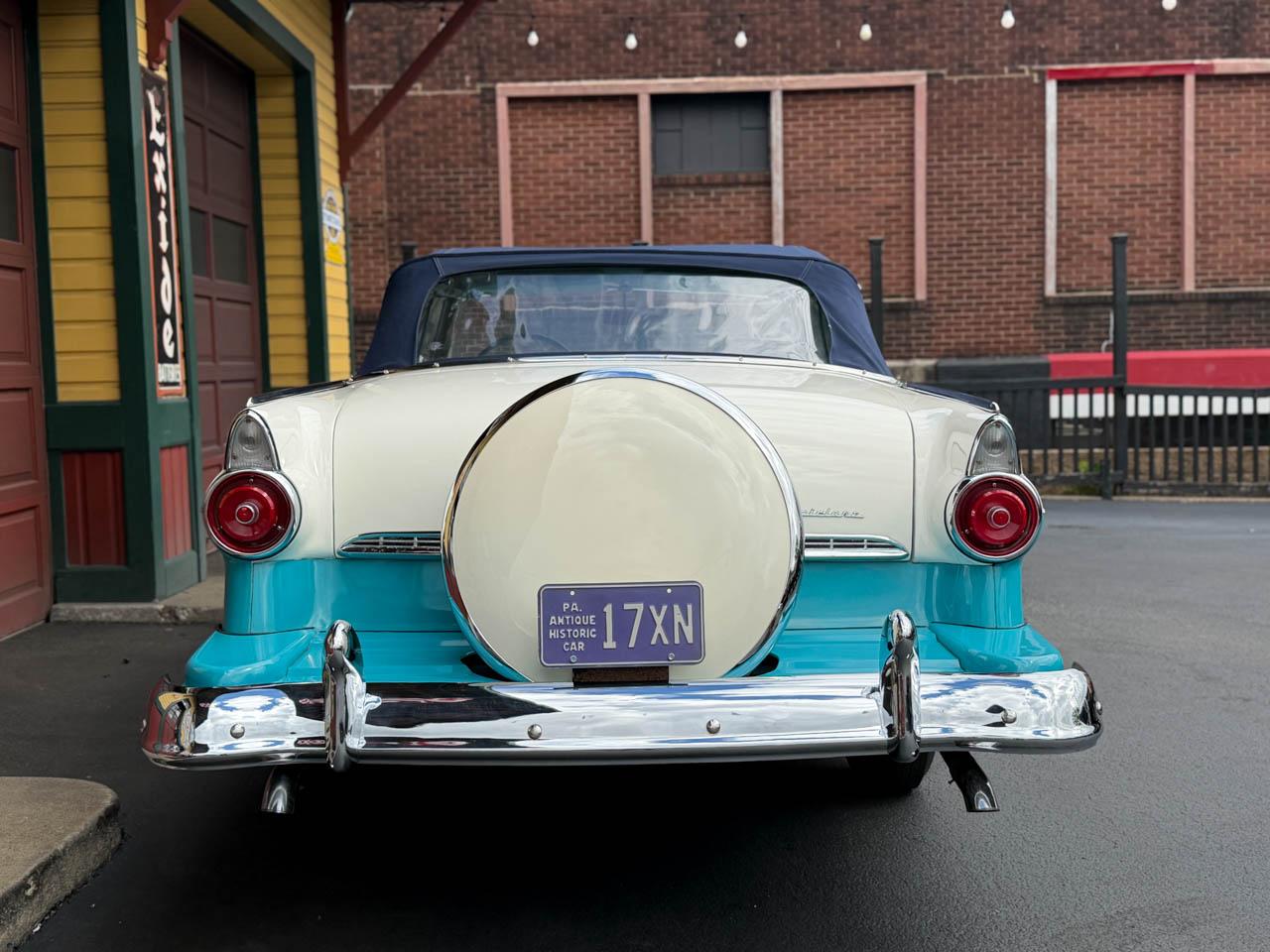 Ford Fairlane Sunliner Convertible  1955