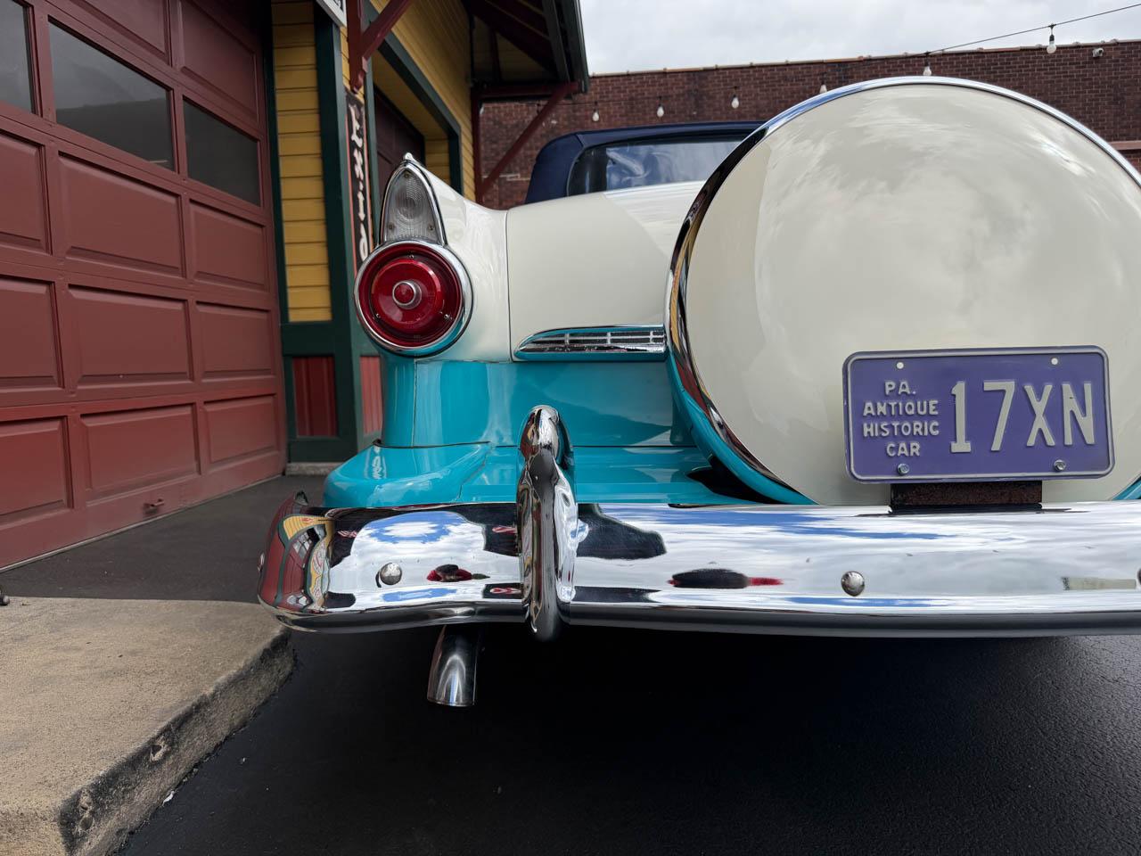 Ford Fairlane Sunliner Convertible  1955