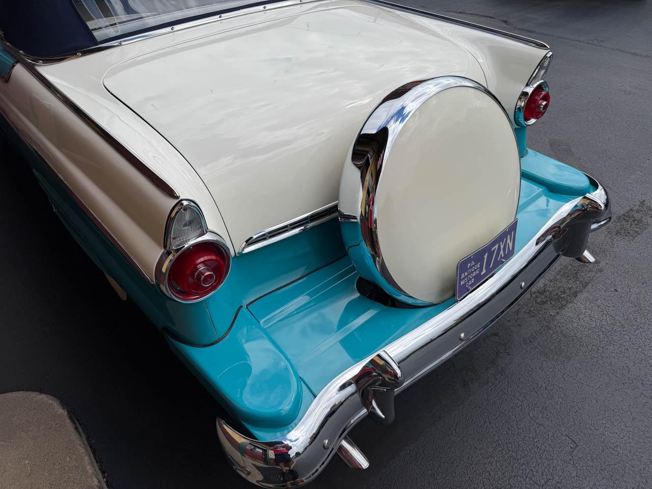 Ford Fairlane Sunliner Convertible  1955