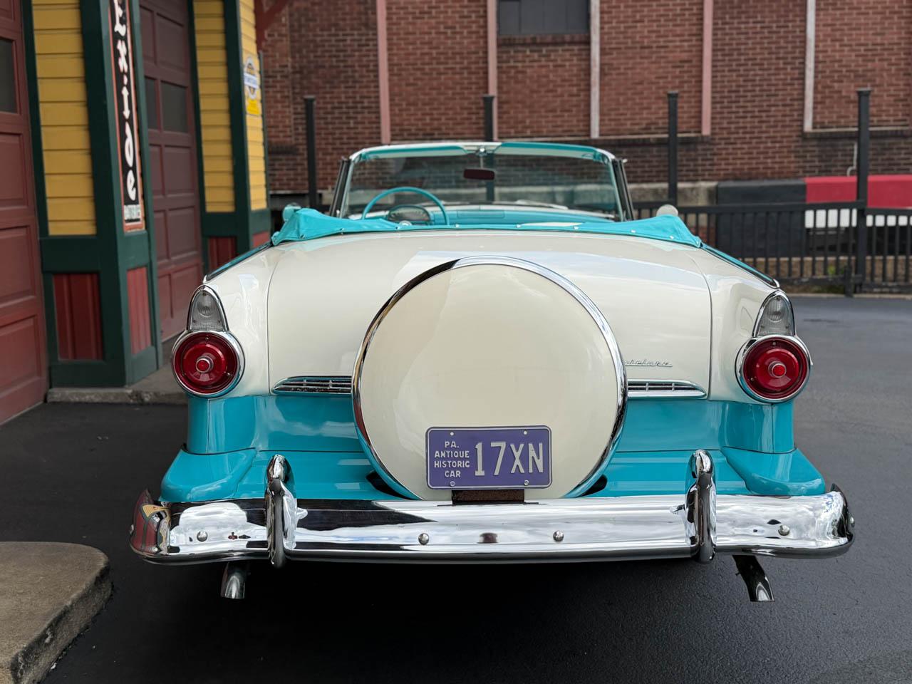 Ford Fairlane Sunliner Convertible  1955