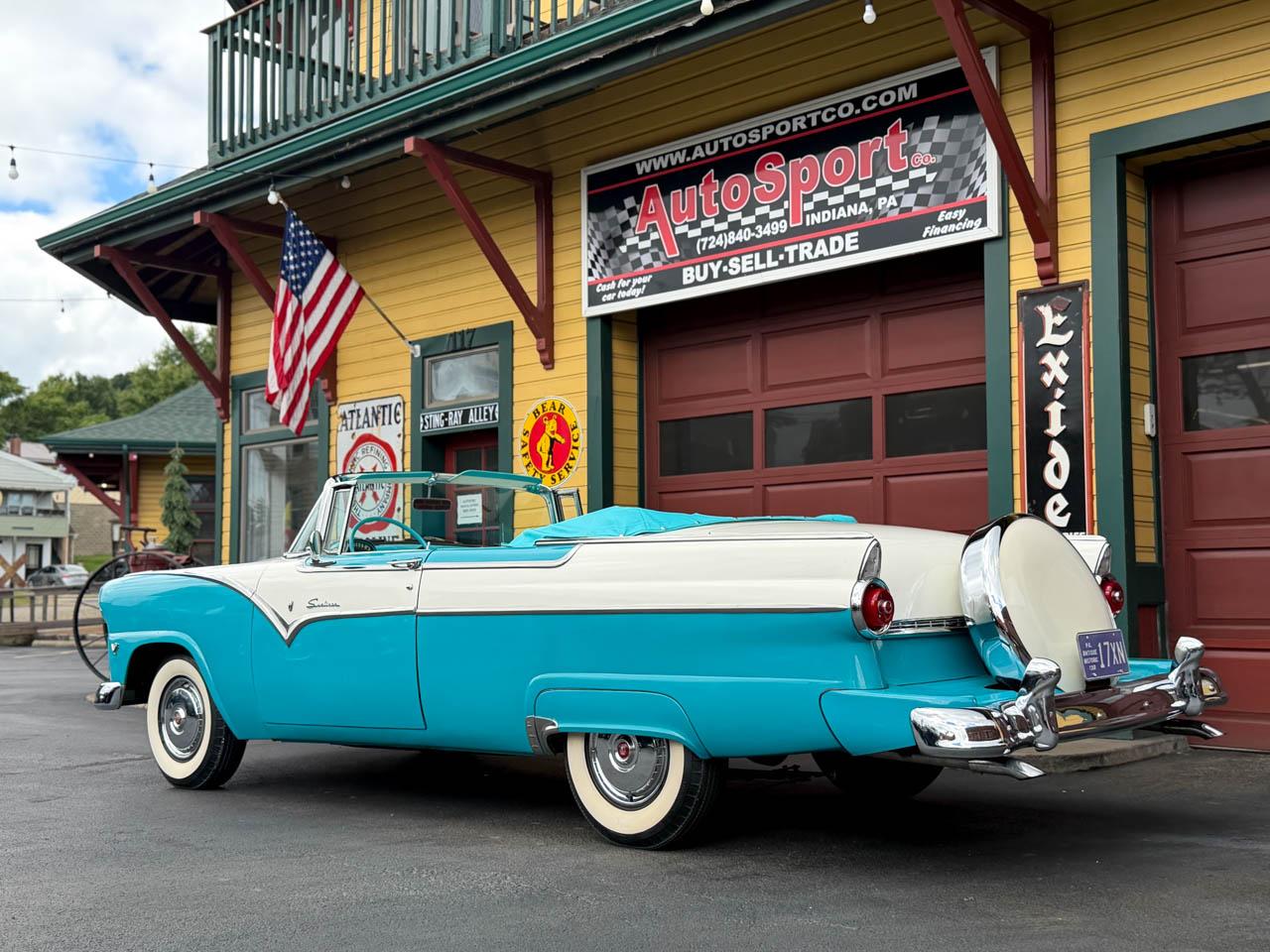 Ford Fairlane Sunliner Convertible  1955