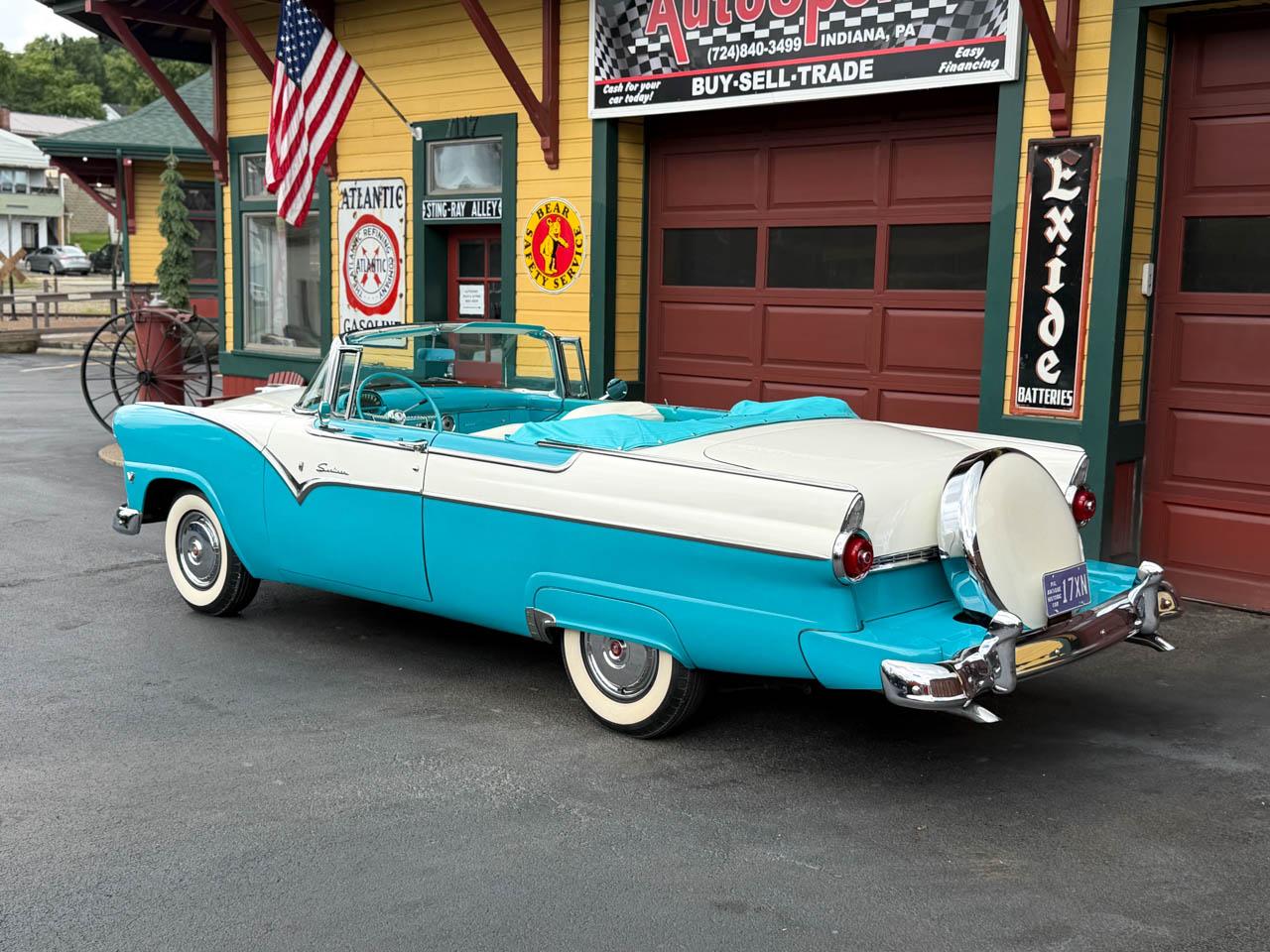 Ford Fairlane Sunliner Convertible  1955