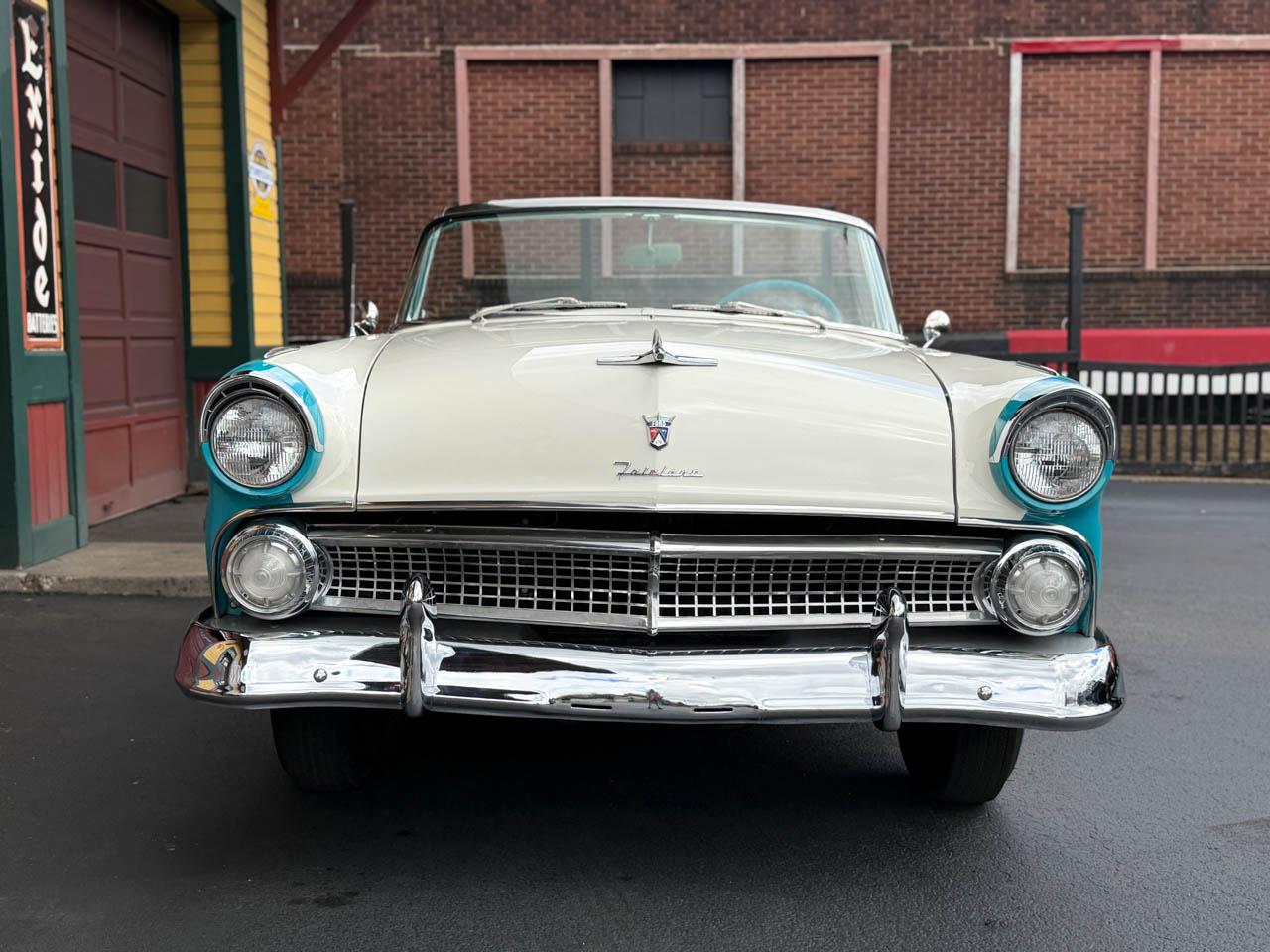 Ford Fairlane Sunliner Convertible  1955