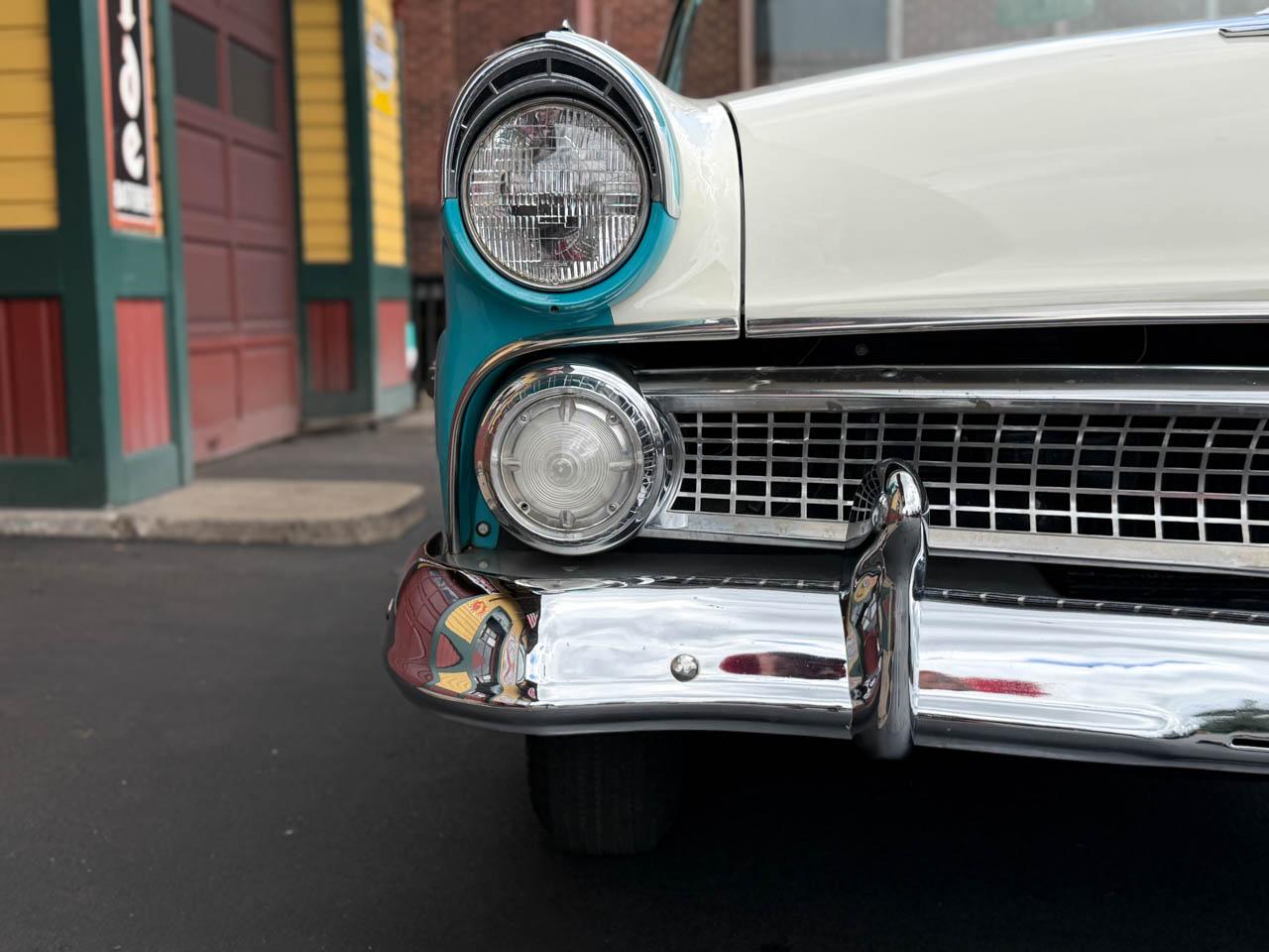 Ford Fairlane Sunliner Convertible  1955