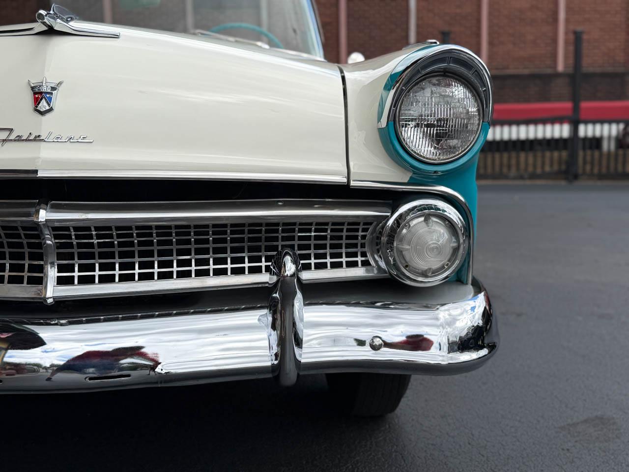 Ford Fairlane Sunliner Convertible  1955