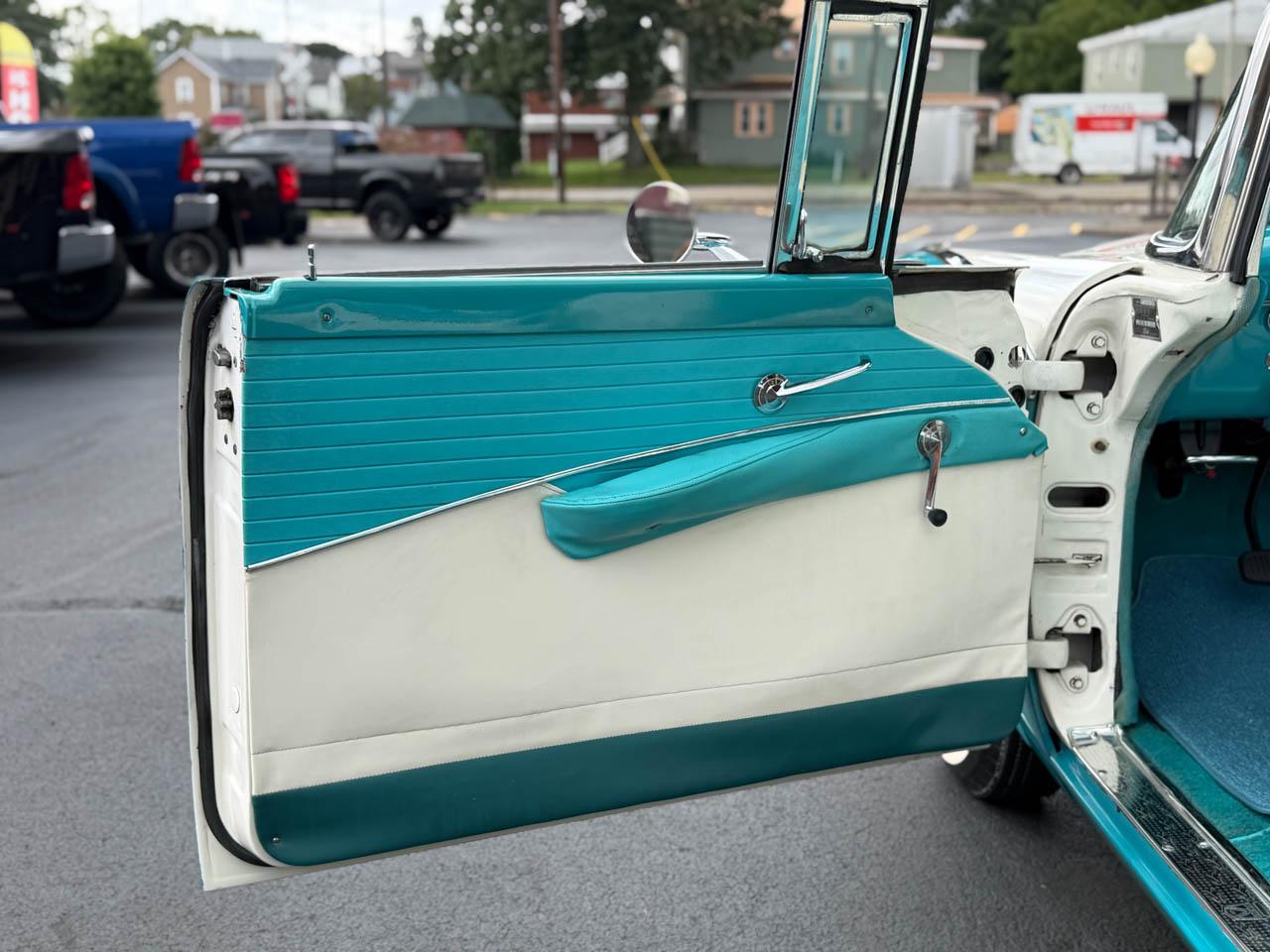 Ford Fairlane Sunliner Convertible  1955