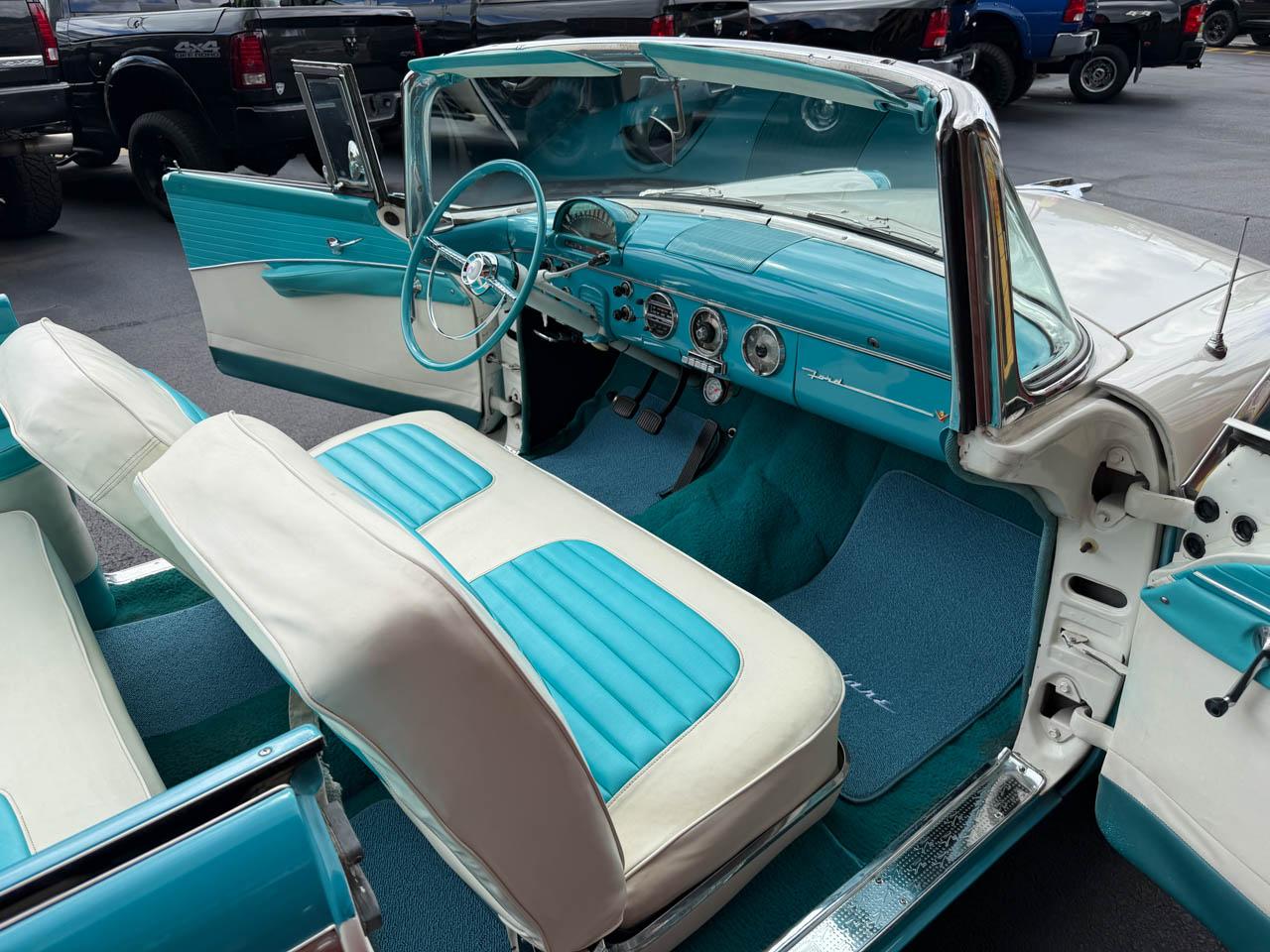 Ford Fairlane Sunliner Convertible  1955