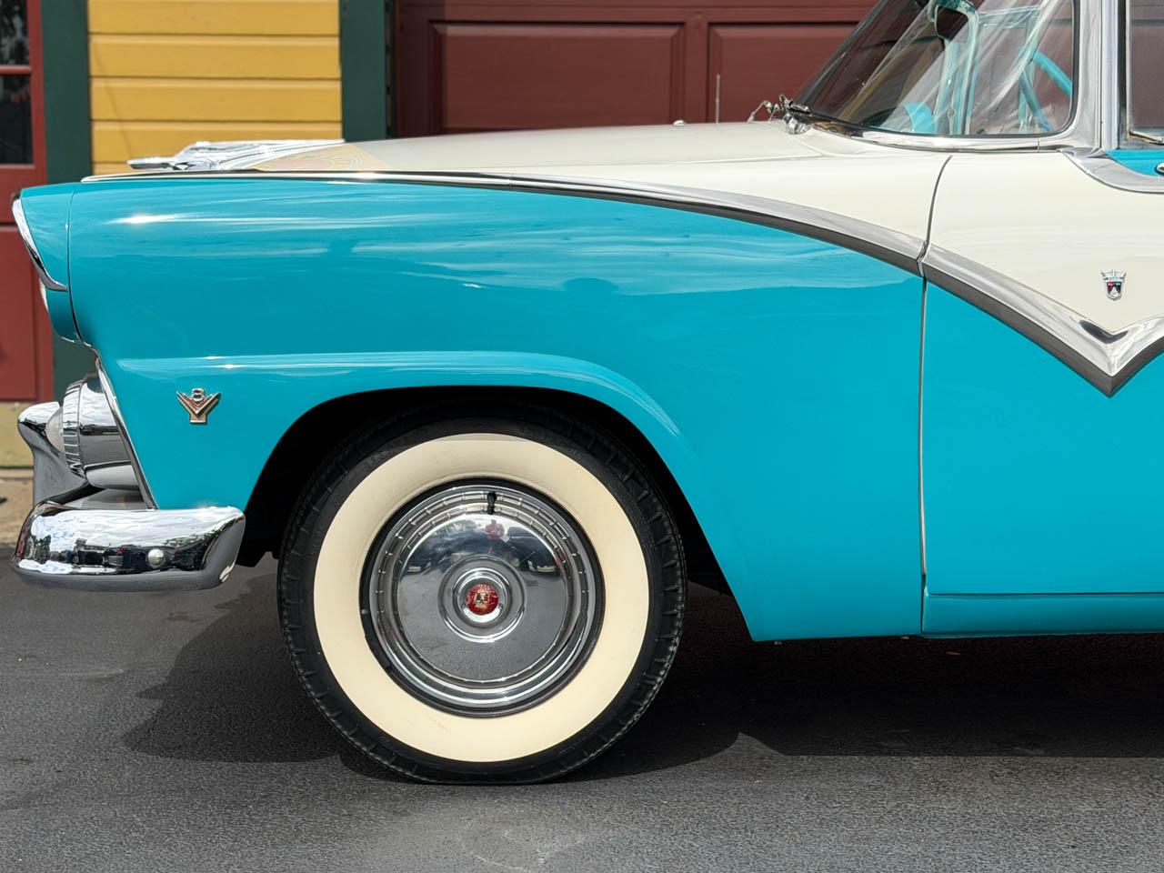 Ford Fairlane Sunliner Convertible  1955