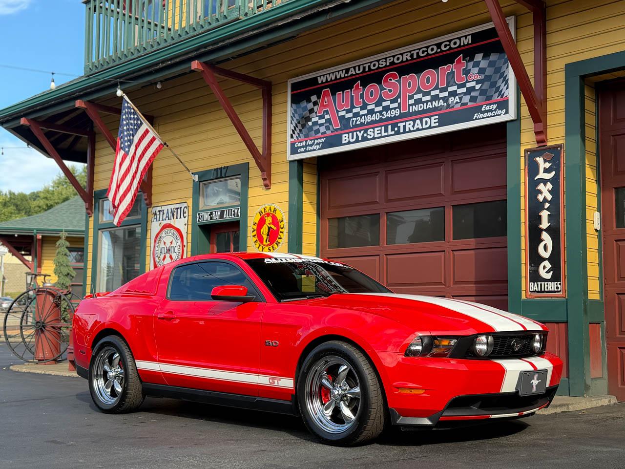 Ford Mustang GT Coupe 2012
