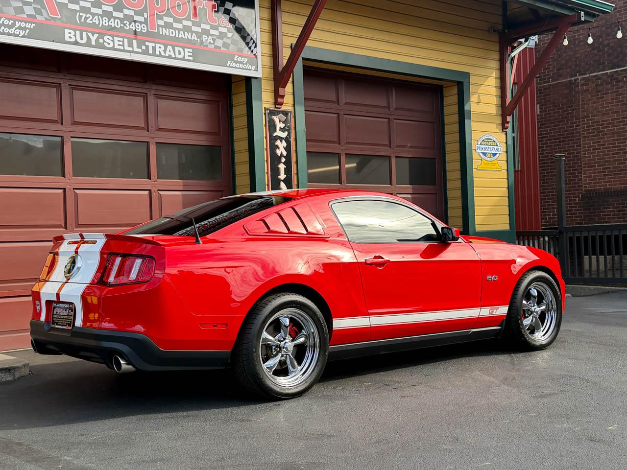 Ford Mustang GT Coupe 2012