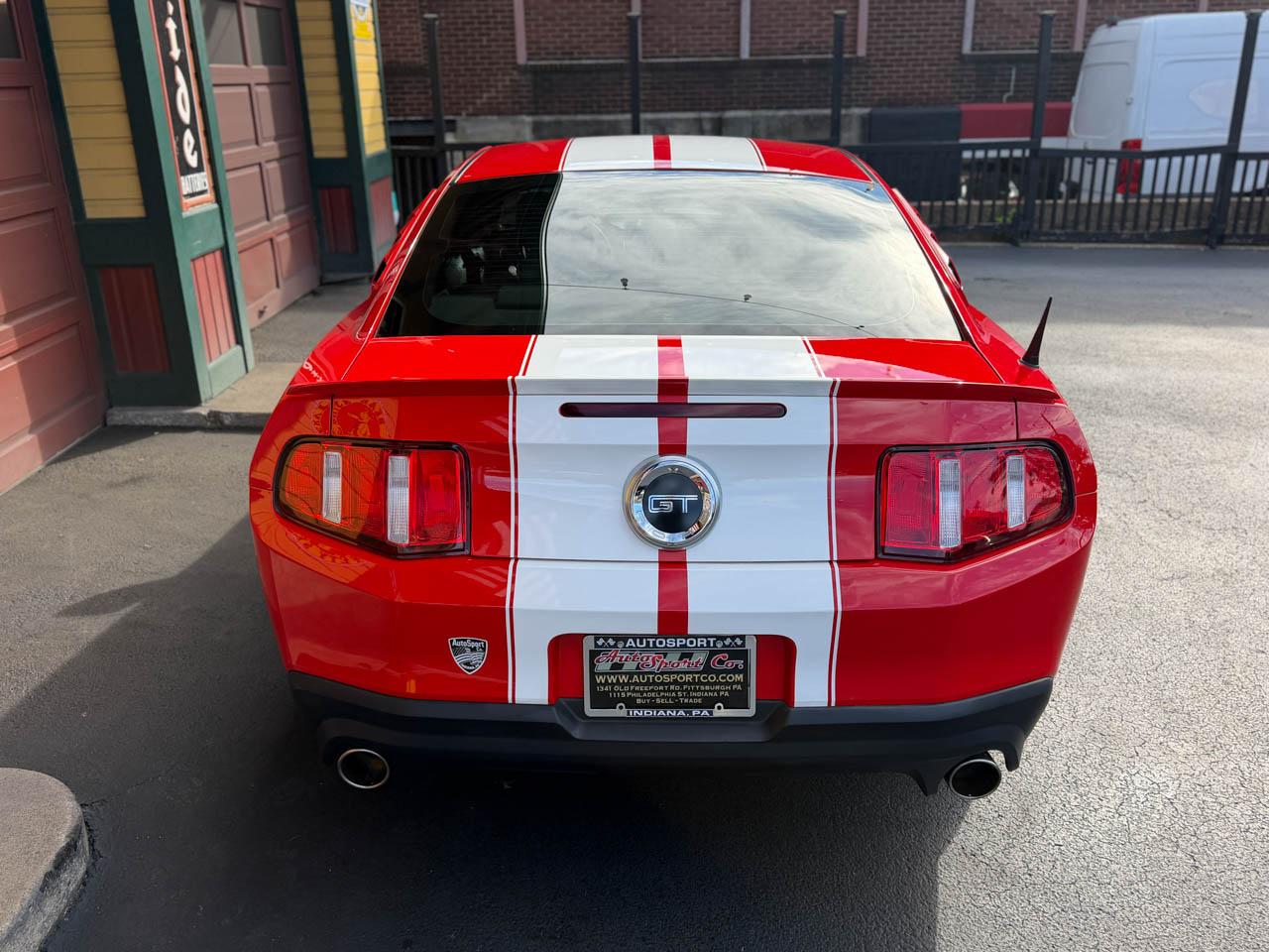 Ford Mustang GT Coupe 2012