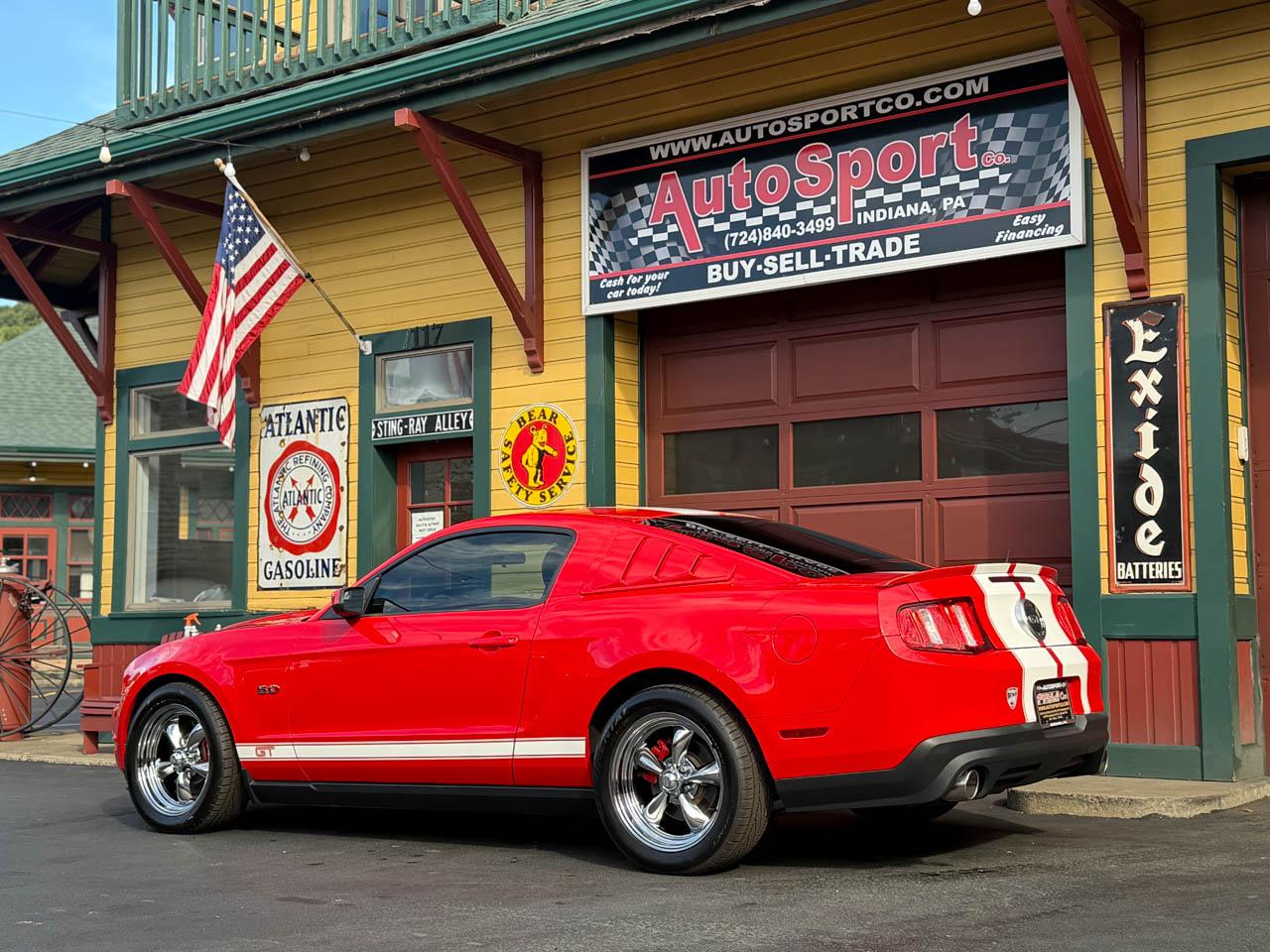 Ford Mustang GT Coupe 2012