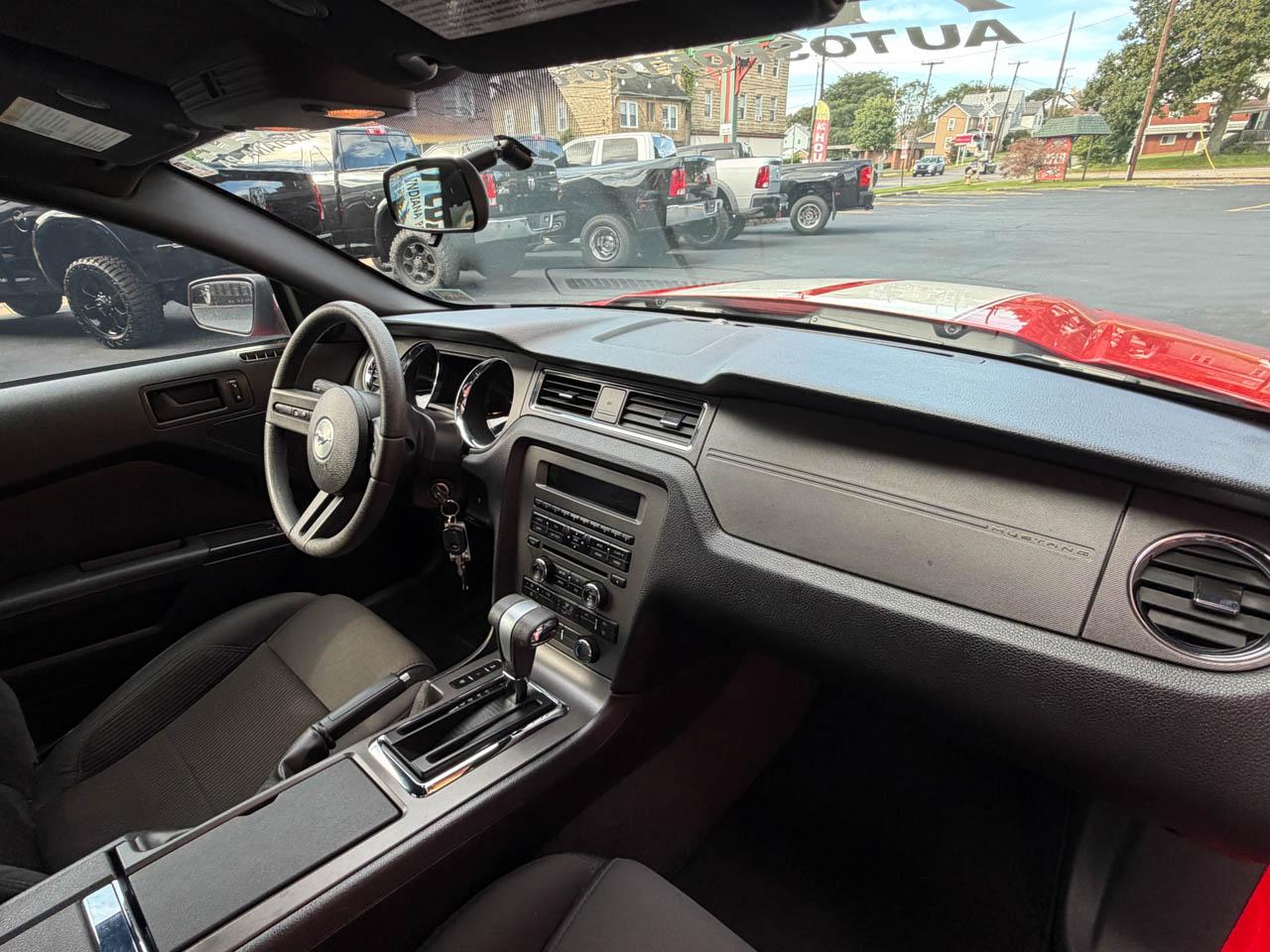 Ford Mustang GT Coupe 2012