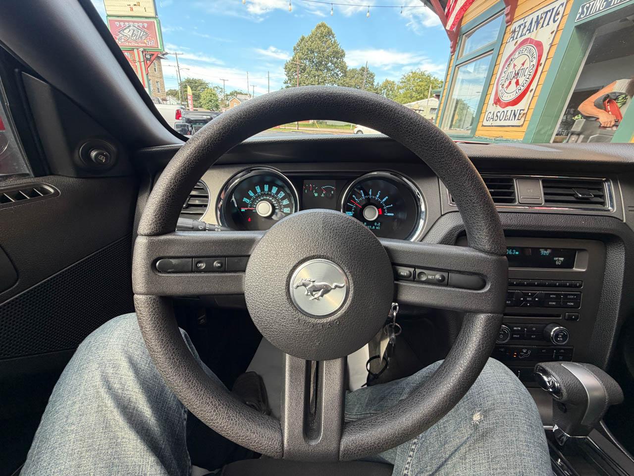 Ford Mustang GT Coupe 2012
