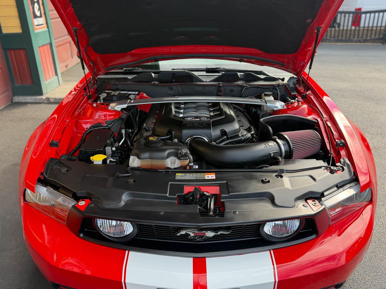 Ford Mustang GT Coupe 2012
