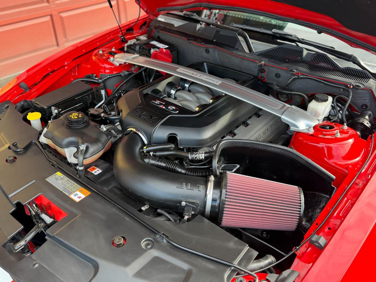 Ford Mustang GT Coupe 2012