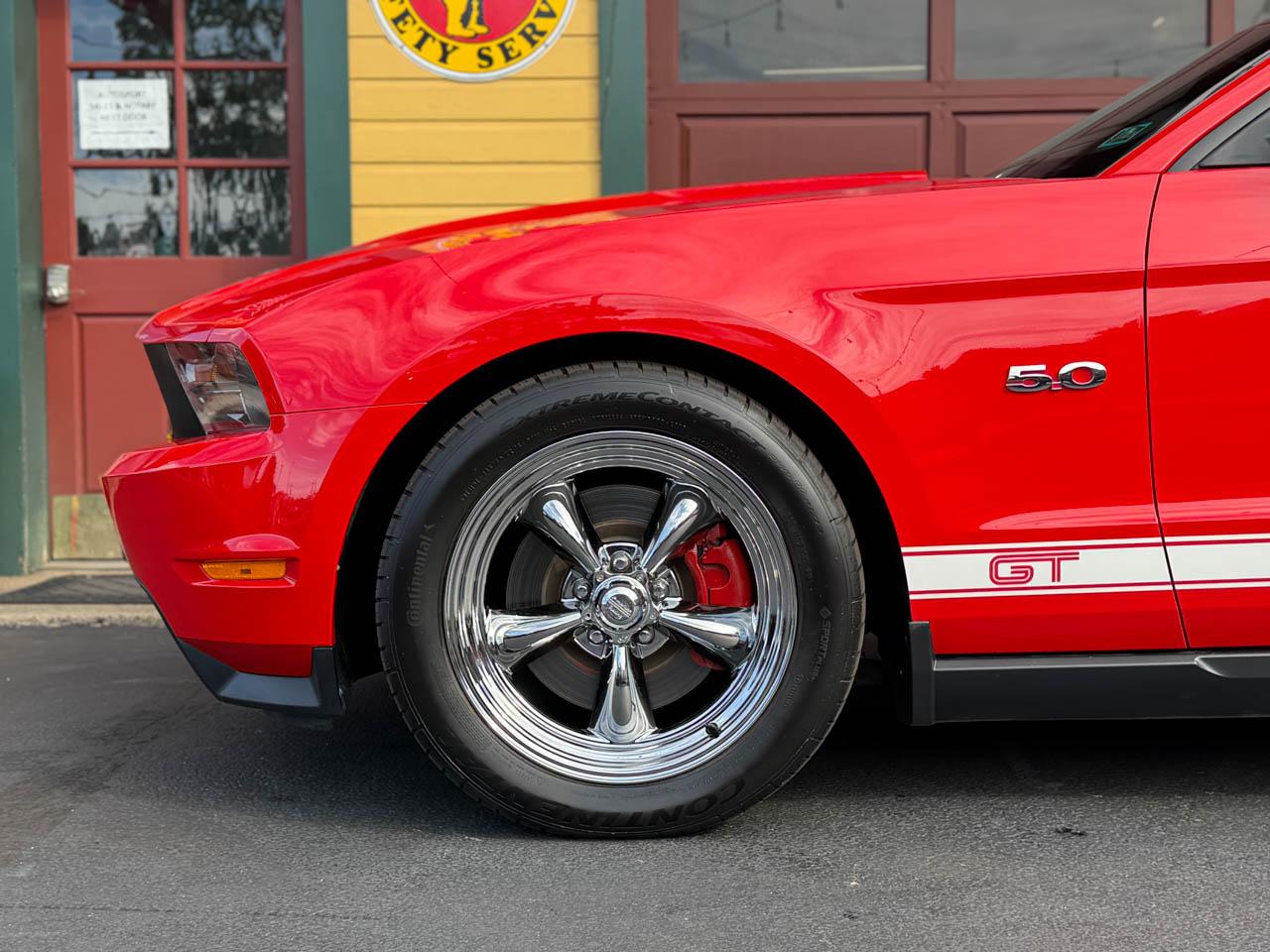 Ford Mustang GT Coupe 2012