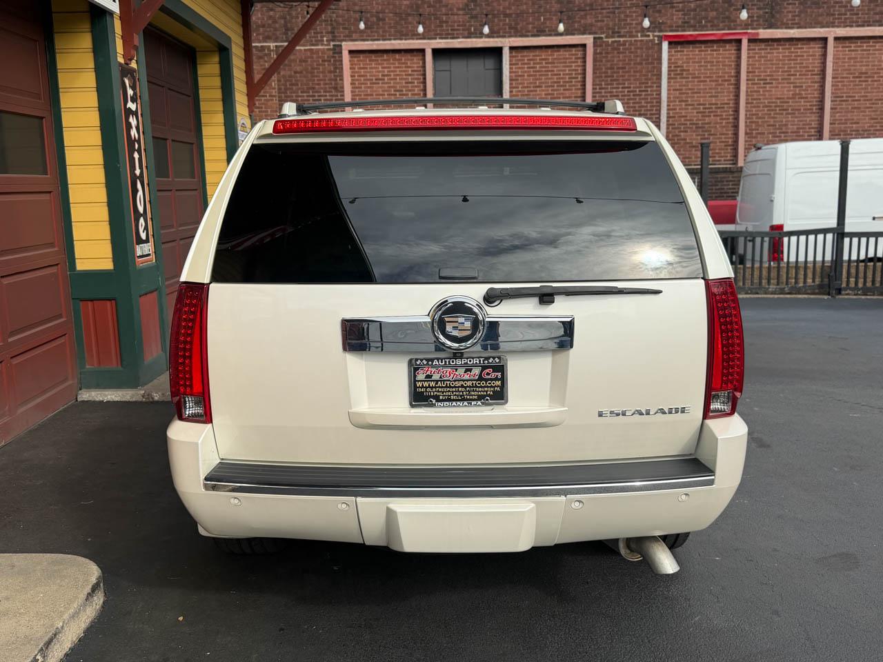 Cadillac Escalade 2WD 2008