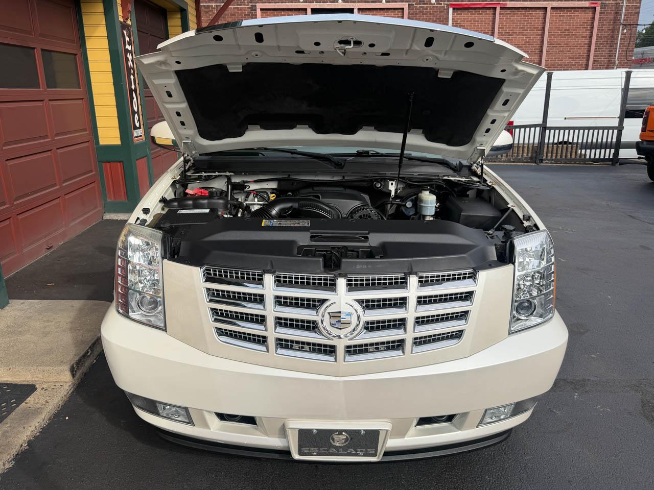 Cadillac Escalade 2WD 2008